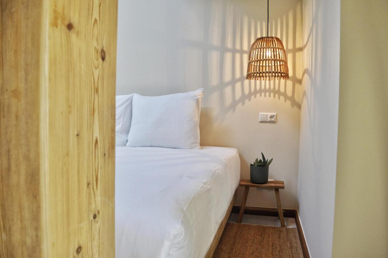 Van Heeckeren Apartments & Suites Buren Buren  Extérieur photo